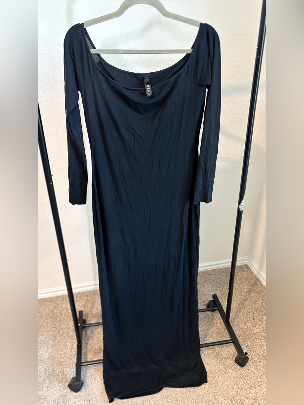 SKIMS Black Long Sleeve Scoop-Neck Maxi Dress With a shelf Bra
